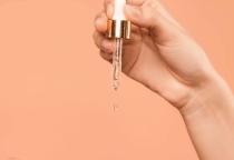 Thu hồi 5 loại mỹ phẩm của một công ty do công thức sai lệch